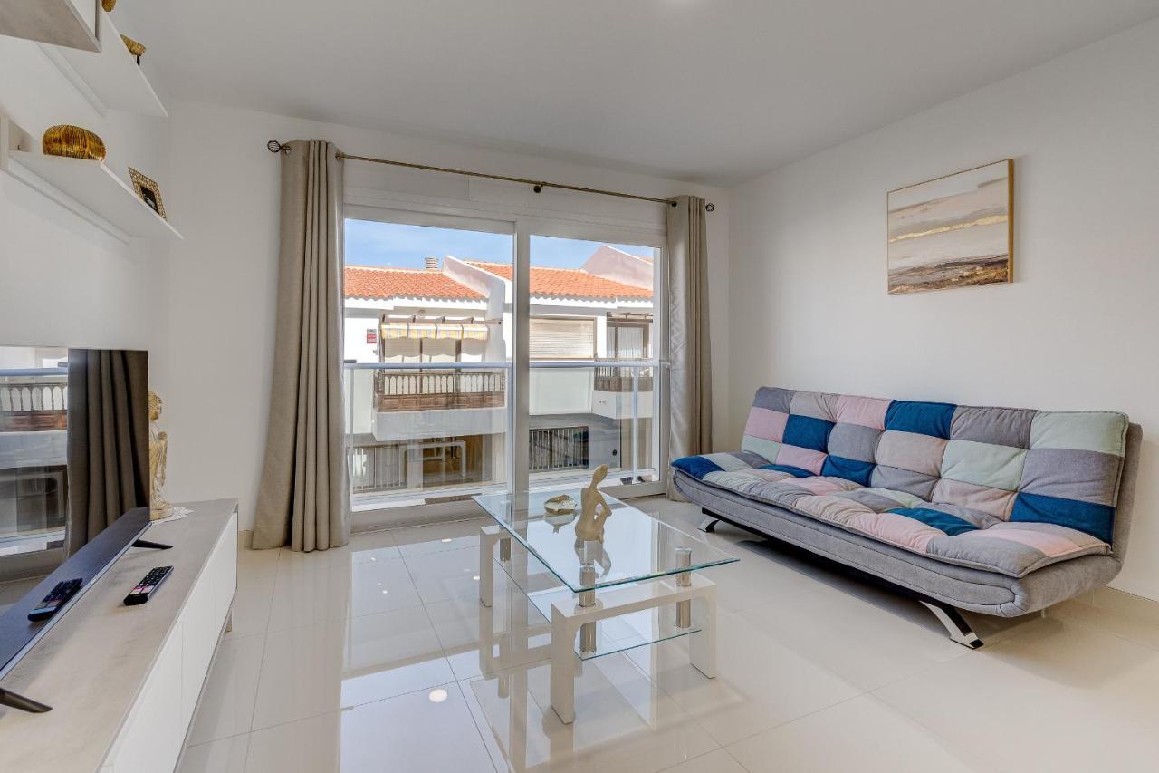 Coastal Escape Apartment Playa de San Juan  Exterior photo